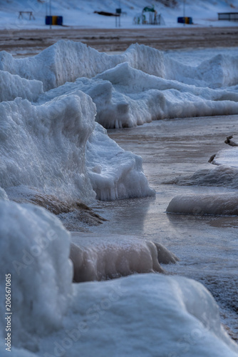 ice floes by the sea