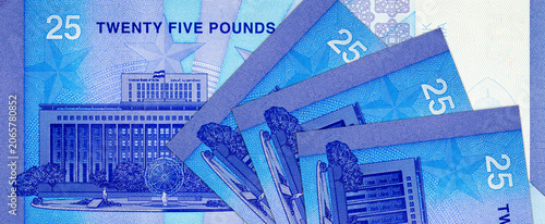 Fotografie New 25 pounds Syrian banknote Features the Central Bank of Syria headquarters building in Damascus