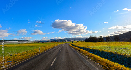 Landesstraße L 3258 von Ebersberg in Richtung Weyhers in der Rhön, Hessen 