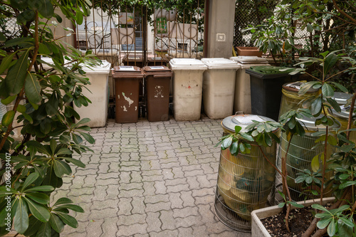 urban recycling infrastructure, waste sorting, circular economy, contamination risk, municipal waste management, everyday sustainability