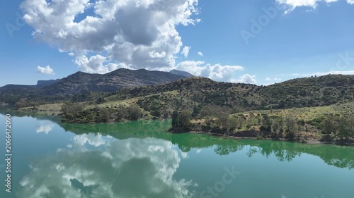 Embalse Conde de Guadalhorce en la provincia de Málaga, Andalucía	