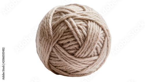 Foto Isolated warm beige natural chunky wool yarn ball for knitting or crochet craft
