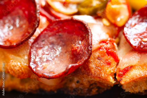 italian american detroit style square pizza