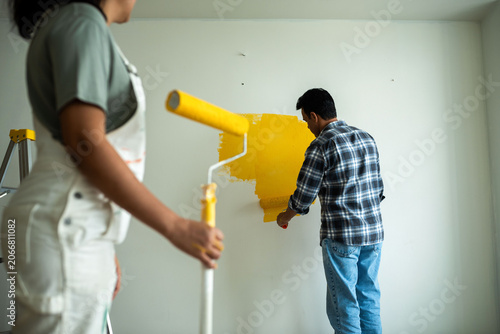Photography Couple painting room yellow photo