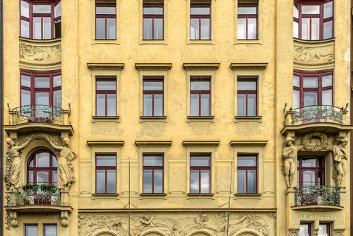 Elegant Windows