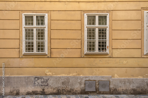 Elegant Windows