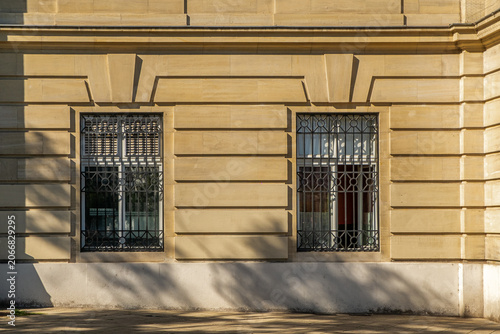 Elegant Windows