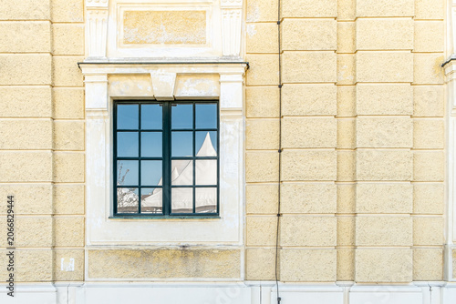 Elegant Windows