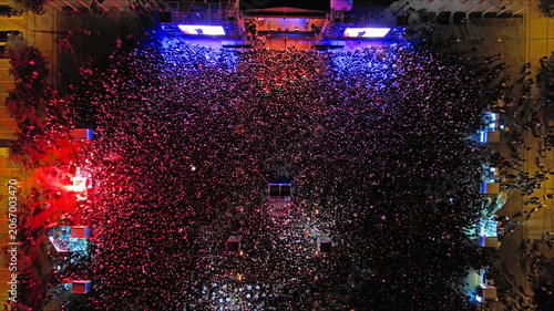 Photos Aerial top view of crowd people at night music concert