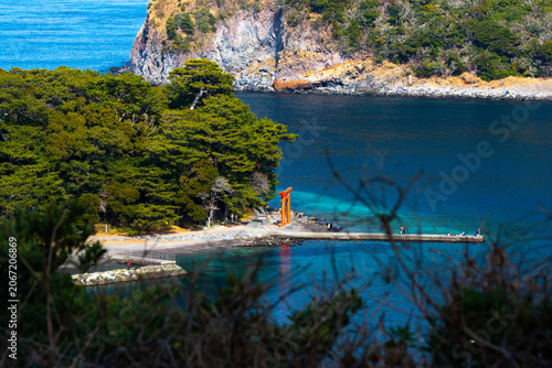 鳥居と海、日本の文化