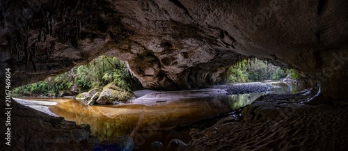 Obraz na płótnie The Moria Gate Arch within the Oparara Basin of Kahurangi National Park on the S