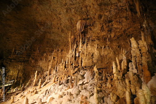 Bild auf Leinwand Ishigaki Stalactite Cave in Okinawa