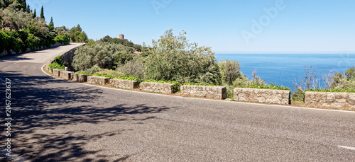 Foto Historic village of Deia on the island of Majorca in Spain