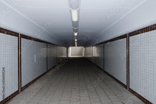 Fußgängertunnel in Köln Deutz vom Auenweg zur Messe Köln.