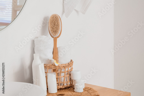 Wicker basket, massage body...