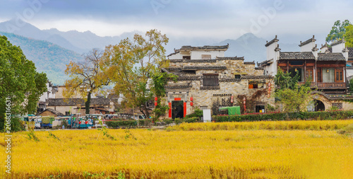 The ancient villages and beautiful natural scenery in the mountainous areas of Anhui Province, China were captured on November 17, 2022