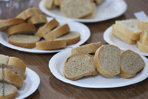 Sliced Bread Samples Prepared on White Plates for Sensory Profile and Consumer Acceptance Testing