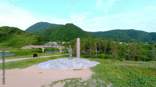 聖徳太子の御母である（あなほべのはしうど）皇后、間人皇后・聖徳太子母子像 ブロンズ像