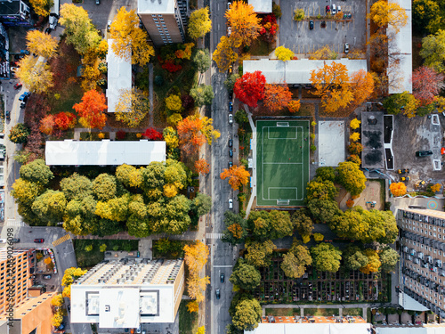 Obraz na płótnie Autumn aerial view of Montreal downtown skyline with high-rise buildings under cloudy sky