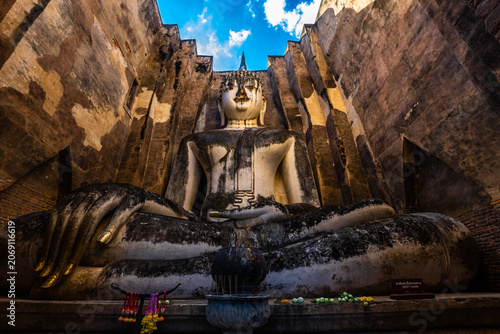Photos The natural background of the historical tourist attractions in Sukhothai Historical Park, where travelers from all over Europe always come to admire its beauty
