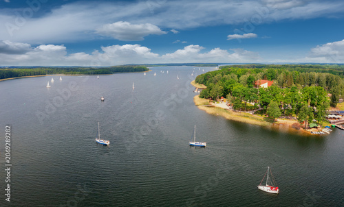 Widok z lotu ptaka na Mazury.