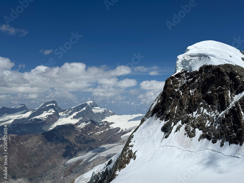 Alpine wonderland Matterhorn Glacier Paradise, Switzerland - Alpenparadies Matterhorn Glacier Paradise, Schweiz - Paradis alpin Matterhorn Glacier Paradise, Suisse - Paradiso alpino Matterhorn Glacier