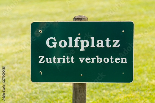 Auf dem Golfplatz