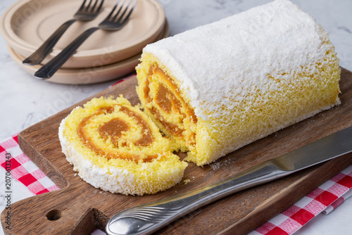 Cuadro en lienzo Roll cake or swiss cake filled with dulce de leche