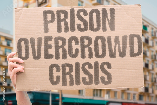 Fotografía "Prison overcrowd crisis" Emergency situation in corrections system