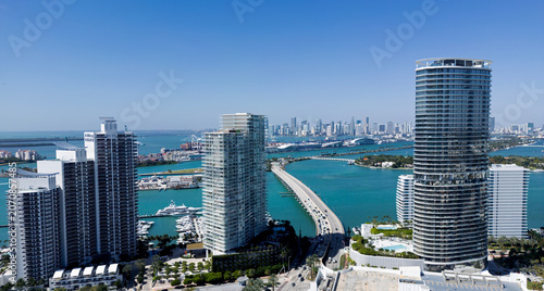 Fotografie Miami seaside with turquoise ocean and sky