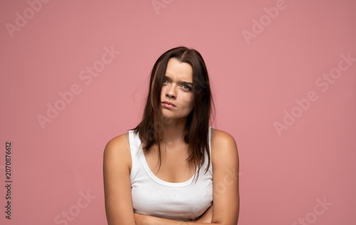 Valokuva Woman expressing annoyance and disbelief, arms crossed, feeling upset and skepti