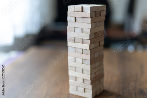 Fotografía Close-up of wooden tumbling tower balance game