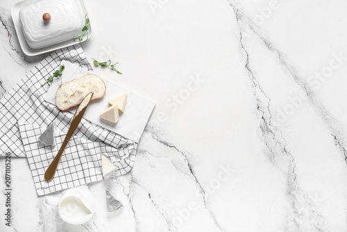 Composition with bread, tri...