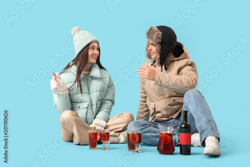 Happy couple with glasses o...
