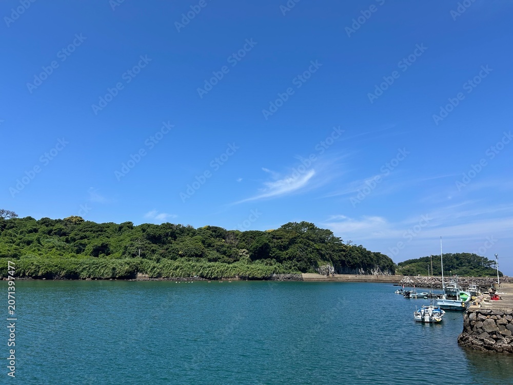 Fototapeta premium small coastal port on a sunny day 