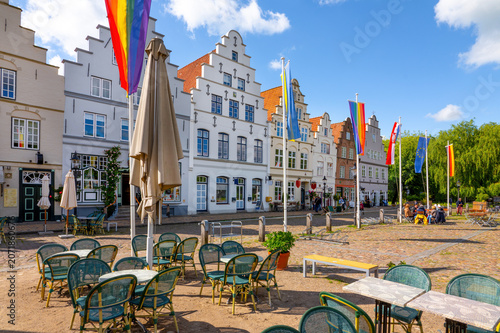 Historisches Friedrichstadt (Nordfriesland), Schleswig-Holstein. Stadtszenerie Marktplatz