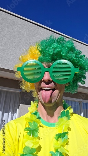 torcedor brasileiro celebra vitória do brasil 