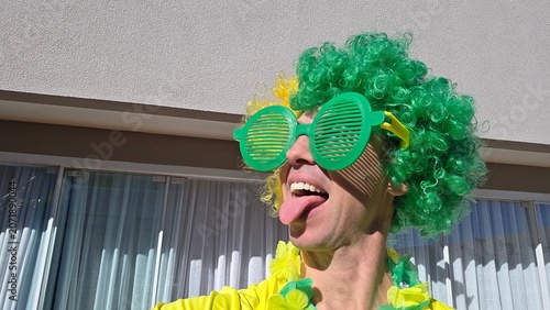 torcedor brasileiro celebra vitória do brasil 