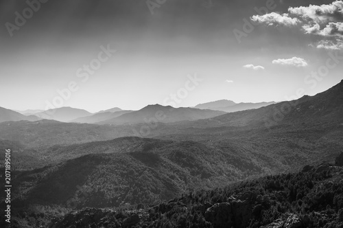 Konstfotografi paysage noir et blanc