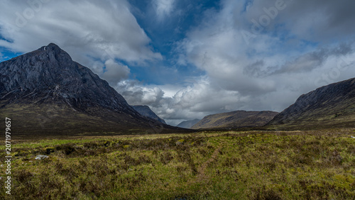Quadro su tela Highlands Scotland 250526 Three Sisters