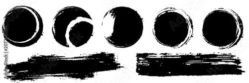 Thick straight vector lines. Hand-drawn black brush stroke text box. Chinese, Korean, and Japanese calligraphy brush stroke set. Thick, rough, grunge gouache paint texture. Perfect modern style.