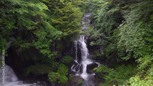 雨の日の日光竜頭の滝