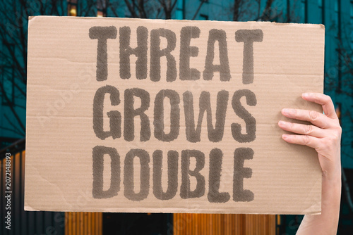 Quadro su tela "Threat grows double" Risk multiplies as talks collapse