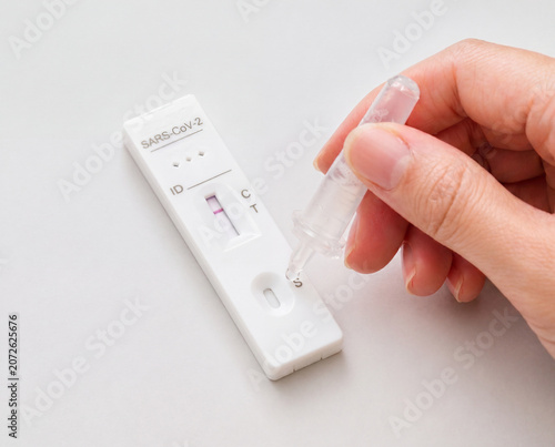 Medical Rapid Antigen Test Kit with Hand Squeezing Buffer Solution