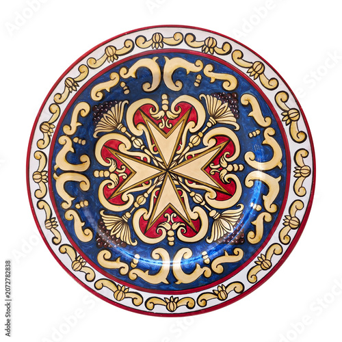 Ceramic plate with Maltese cross decoration