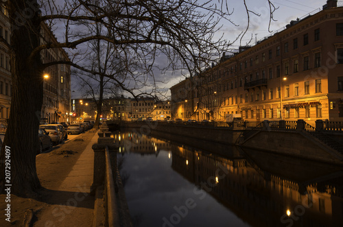 Fotografía The church by the canal. White nights, Saint-Petersburg, Russia