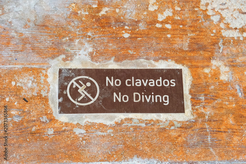 Safety sign indicating no diving.