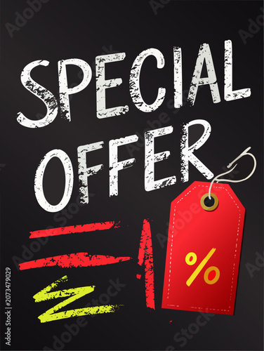  Oferta especial con una etiqueta roja y símbolo de descuento en un cartel publicitario de estilo pizarra para promociones, rebajas y campañas comerciales.
