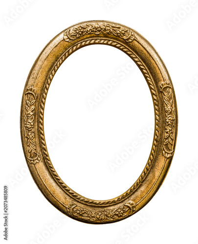 Decorative ornate oval gold frame isolated on transparent background, featuring embossed floral details and an empty center for portraits, artwork, photographs, or design projects