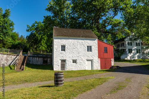 Fotografía The Buckley and Brooke Office and Store at Hopewell Furnace National Historic Site, where company records, payroll, sales and daily commerce were managed during the nineteenth century